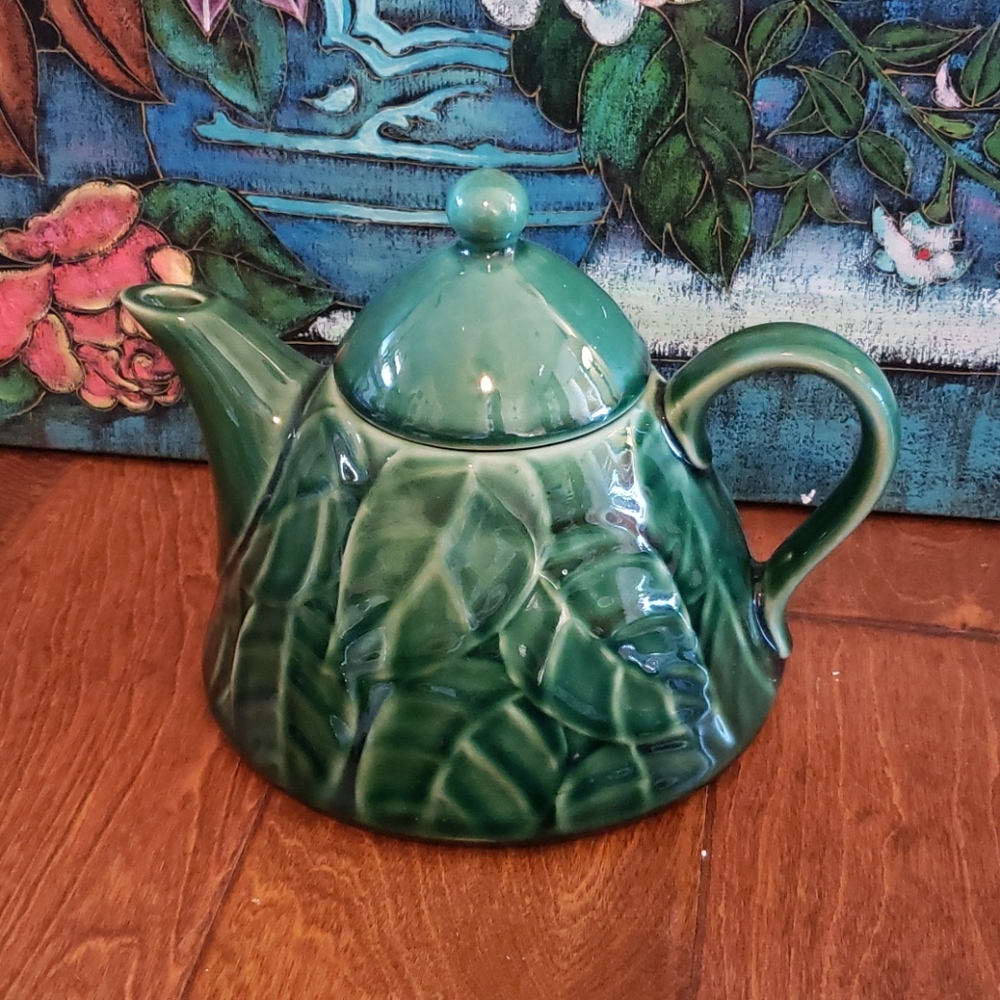 Pier 1 Imports Green Leaf Tea Pot